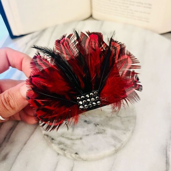 Feather Wrap Bracelet Red Black Vegan Leather Snap‎ Closure Statement Costume - Picture 5 of 8